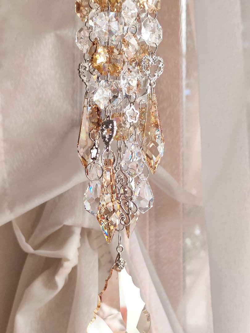 スワロフスキー✨️スクエアサンキャッチャー✨️ゴールデンシャドー