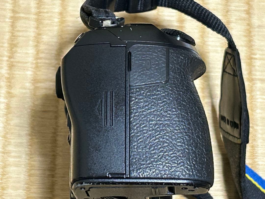 （中古）OLYMPUS E-M1 Mark III本体と付属品