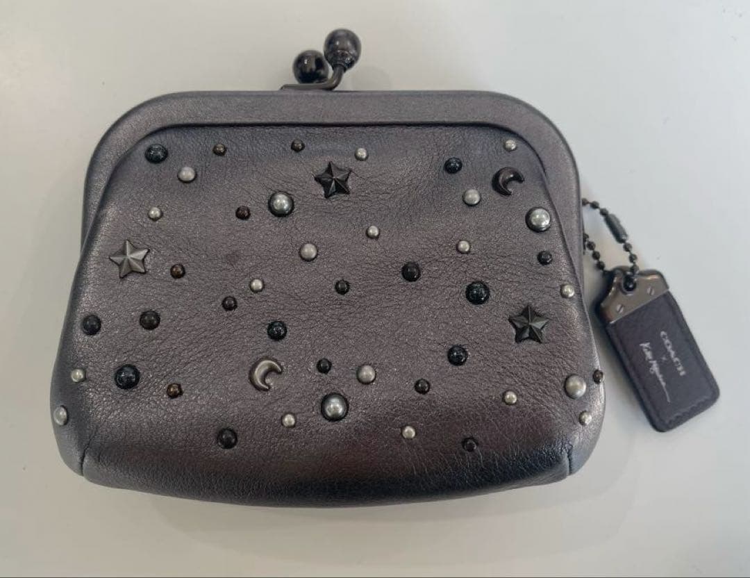 美品　COACH スタースタッズ付き　がま口　ケース
