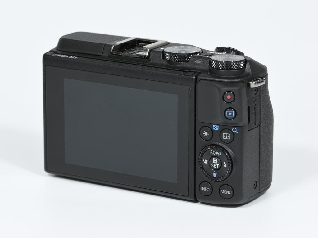 【超美品】 キヤノン　Canon EOS M3 ダブルレンズキット