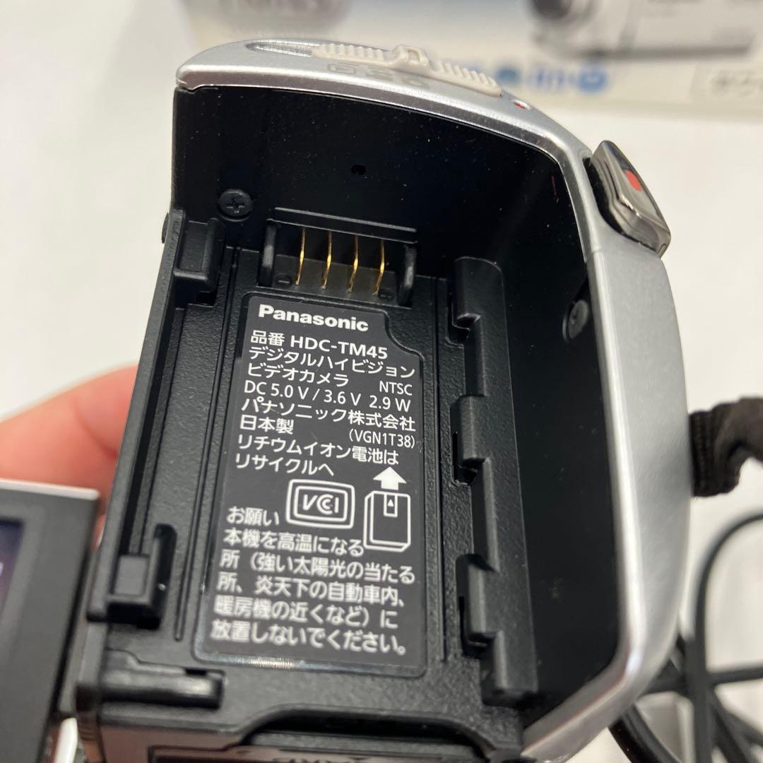 美品　Panasonic HDC-TM45-W ビデオカメラ　パナソニック