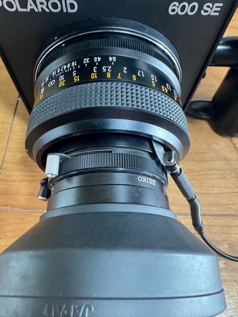 POLAROID 600 SE フィルムカメラ