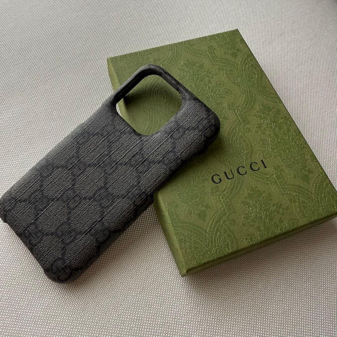 極美品✨GUCCI iPhone 15pro オフィディア アイフォンケース