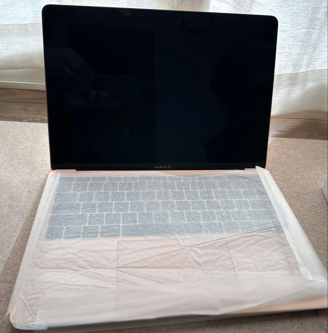 MacBook Air 13インチ 米国配列128GB 8GB 充電器・箱付き
