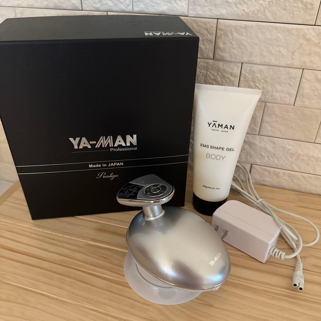 ⭐︎YA-MAN⭐︎ EMS RF 美顔器 （本体とジェル付き）
