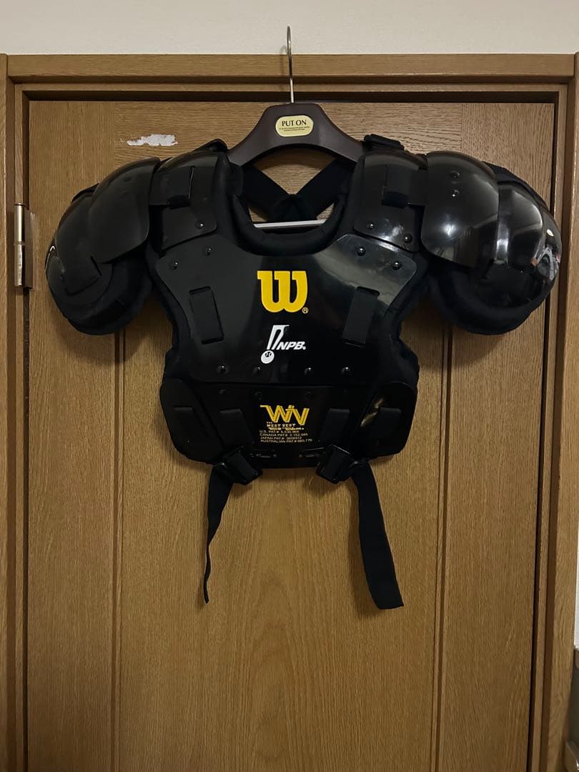 【中古】Wilson 硬式用球審用プロテクターMLサイズ