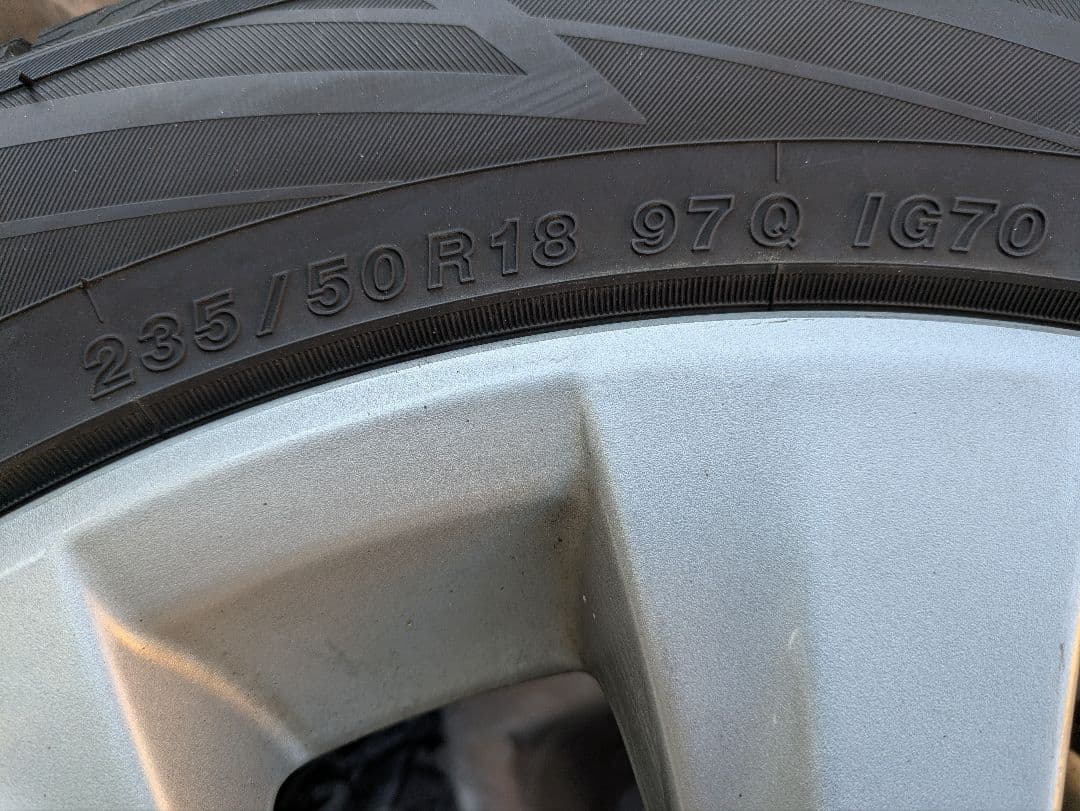 20系ヴェルファイア　18インチホイール付スタッドレスタイヤ 235/50R18