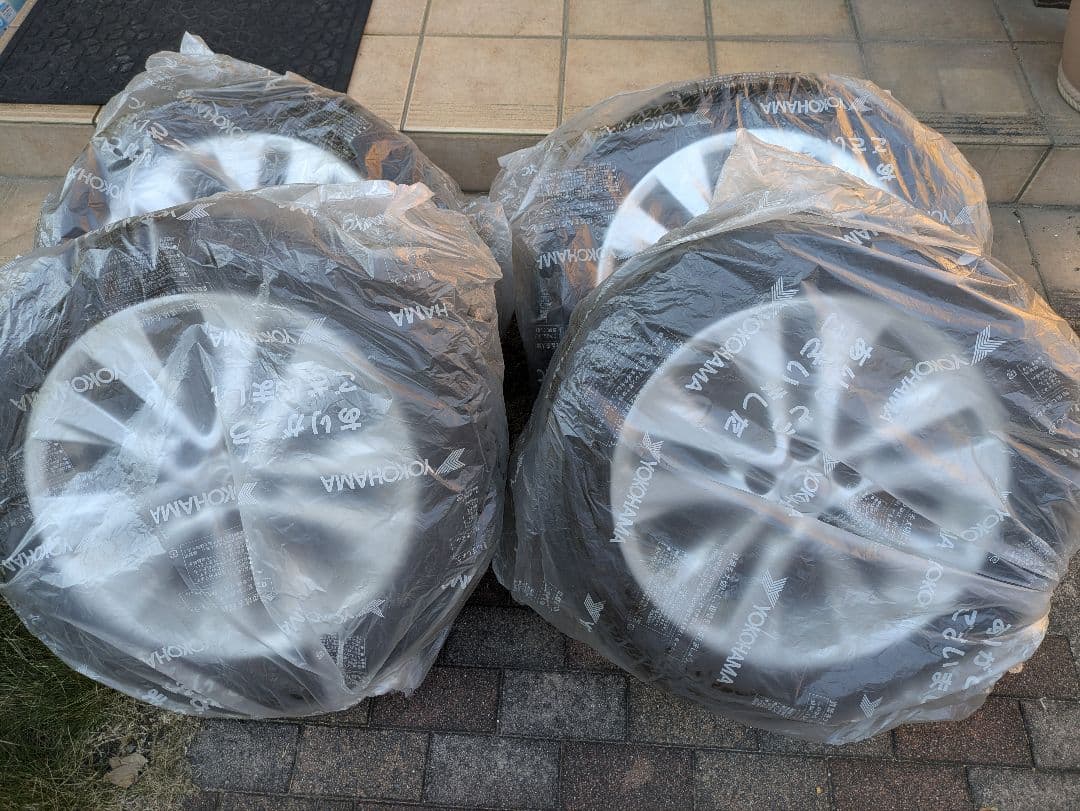 20系ヴェルファイア　18インチホイール付スタッドレスタイヤ 235/50R18