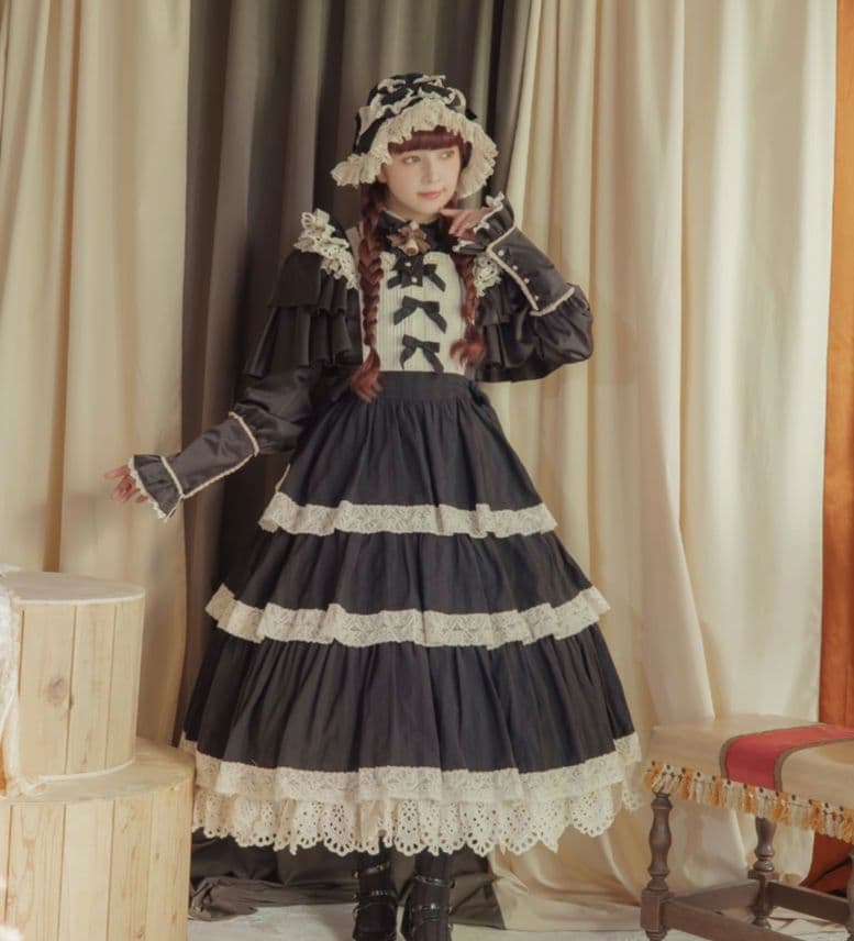 星箱worksキャラメルカヌレ　サスペンダー付きスカートJSK ブラック