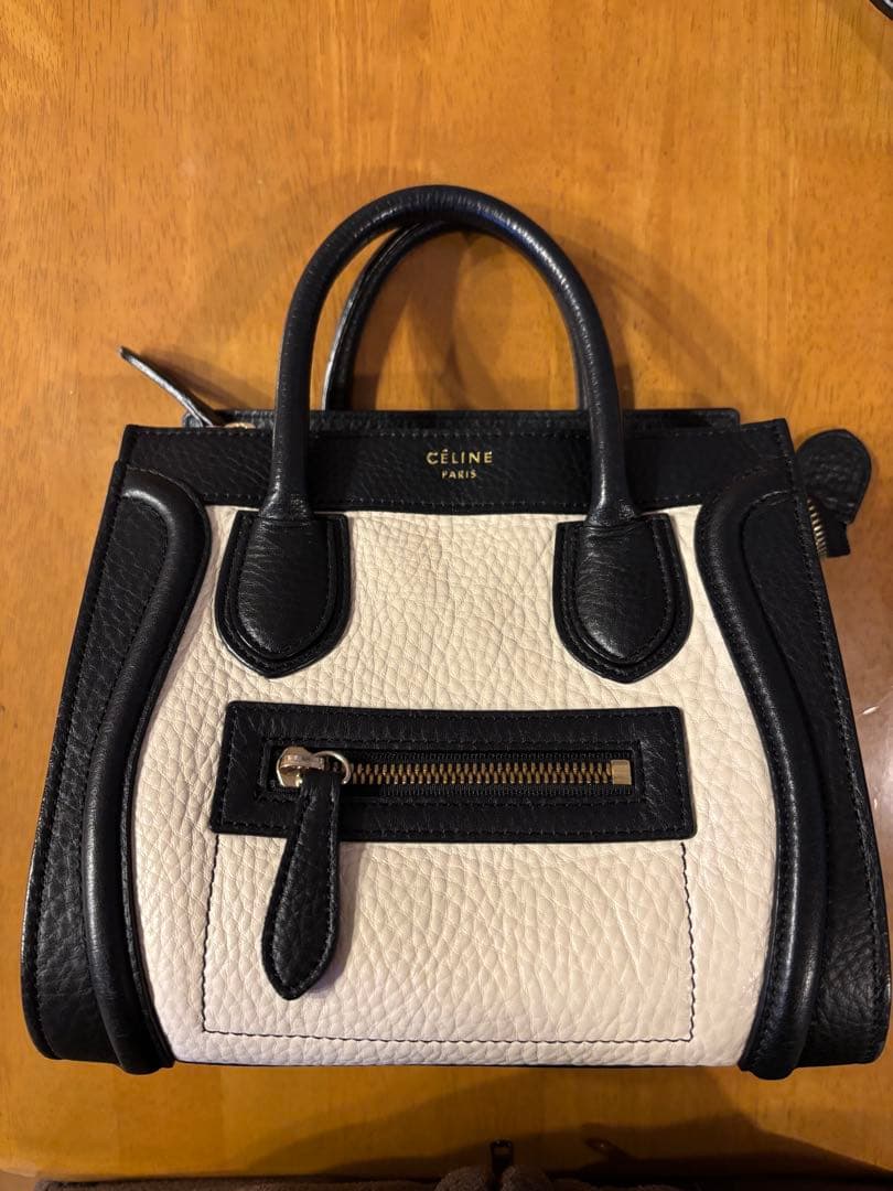 セリーヌ ラゲージ マイクロ