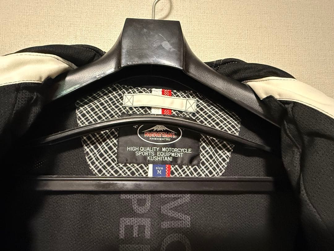 あ*♡様 クシタニ、バイカー用ジャケット ホワイト/ブラック　サイズM