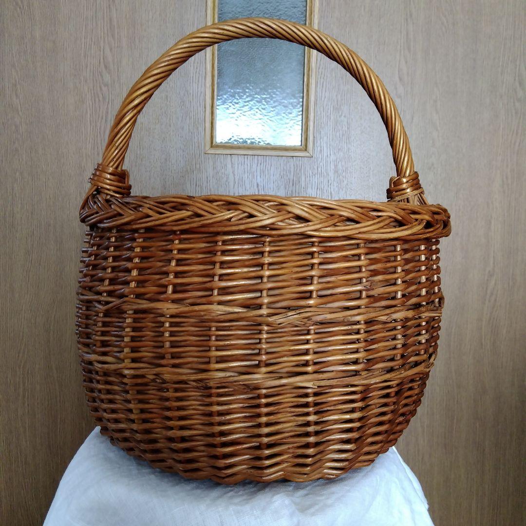 フランスアンティーク　バスケット