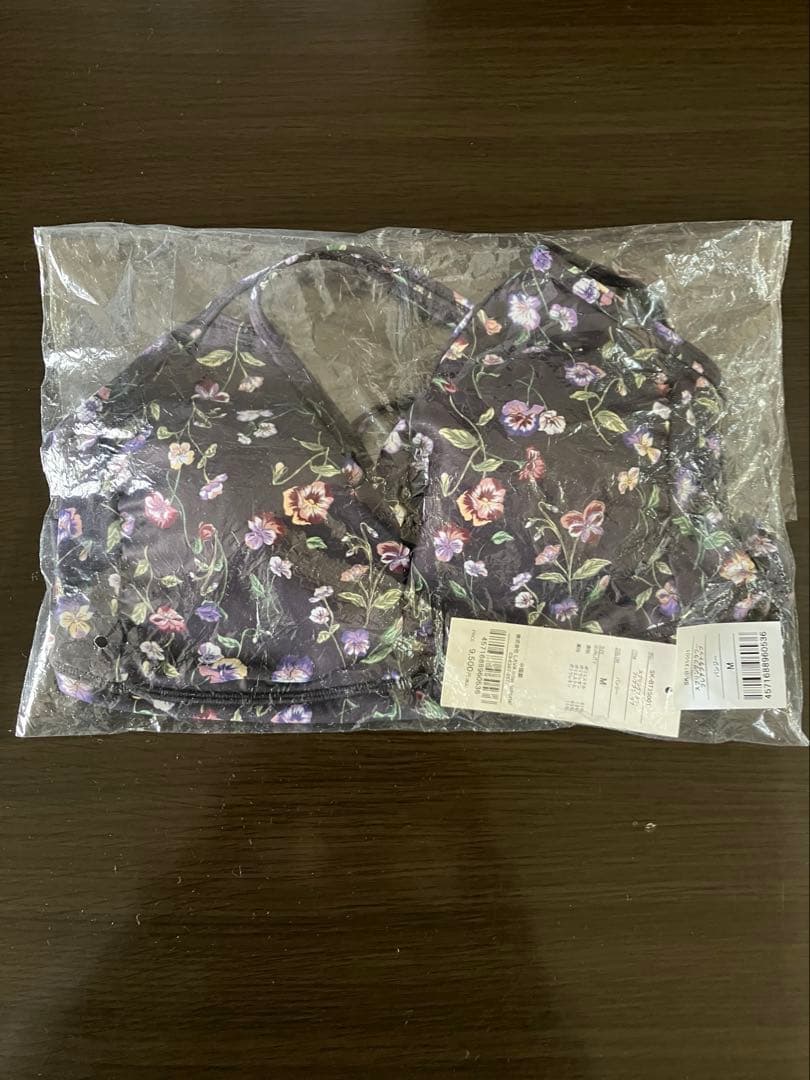 ★新品タグ付★ 【SUKALA】スプリングフラワーフレアブラトップ⭐︎М⭐︎LAVA