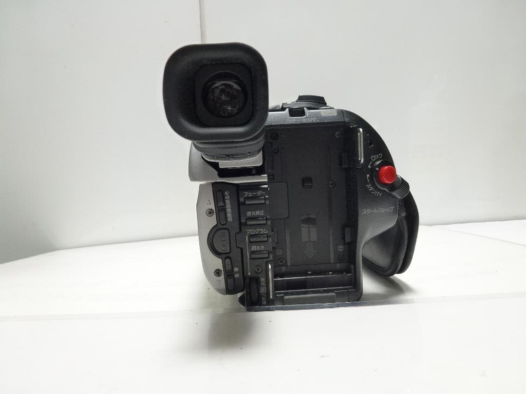 希少　動作品　SONY ソニービデオカメラ　 DCR-TRV735　8mmテープ