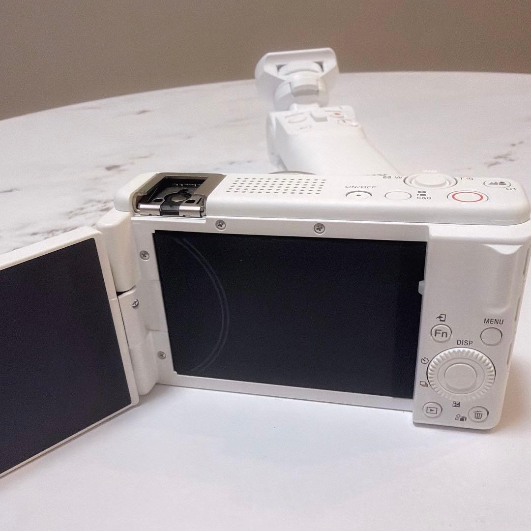 【新品】sony ZEISSレンズ搭載　ホワイトコンパクトデジタルカメラ