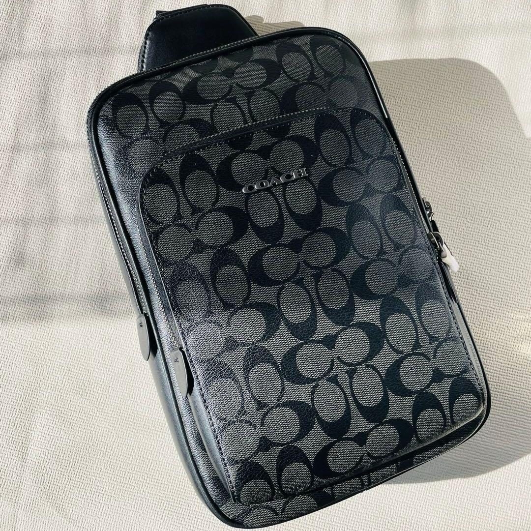 タグちぎれ 新品 COACH イーサン パック・シグネチャー CO910