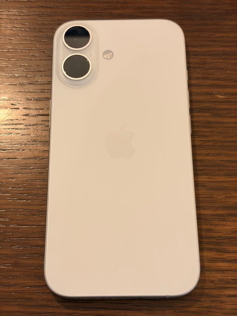Apple iPhone 16 128GB ホワイト