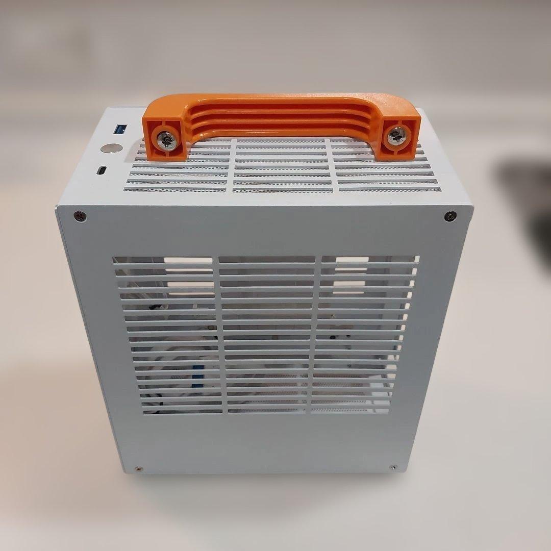 ITXケース SGPC K39 ライザーケーブル付