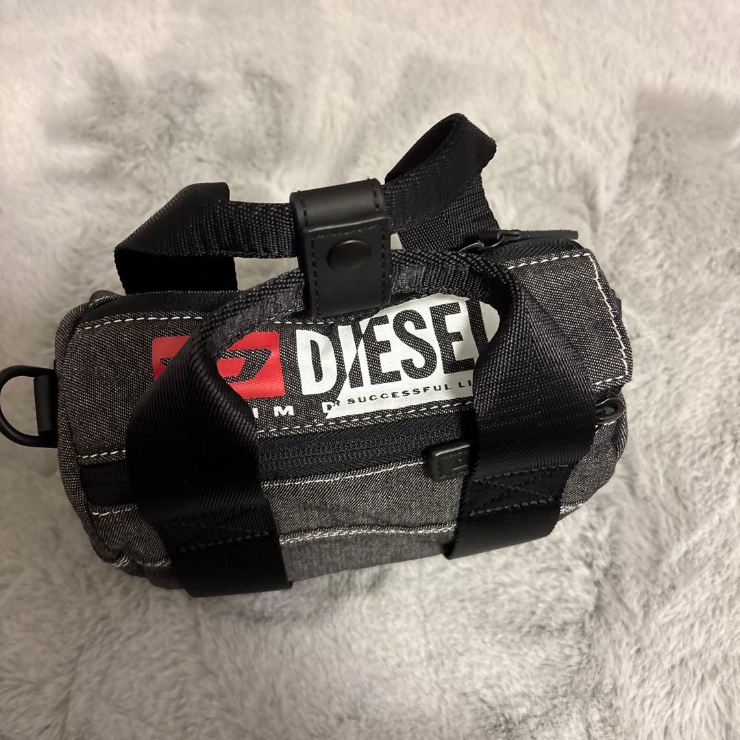 DIESEL グレー ストライプ ショルダーバッグ
