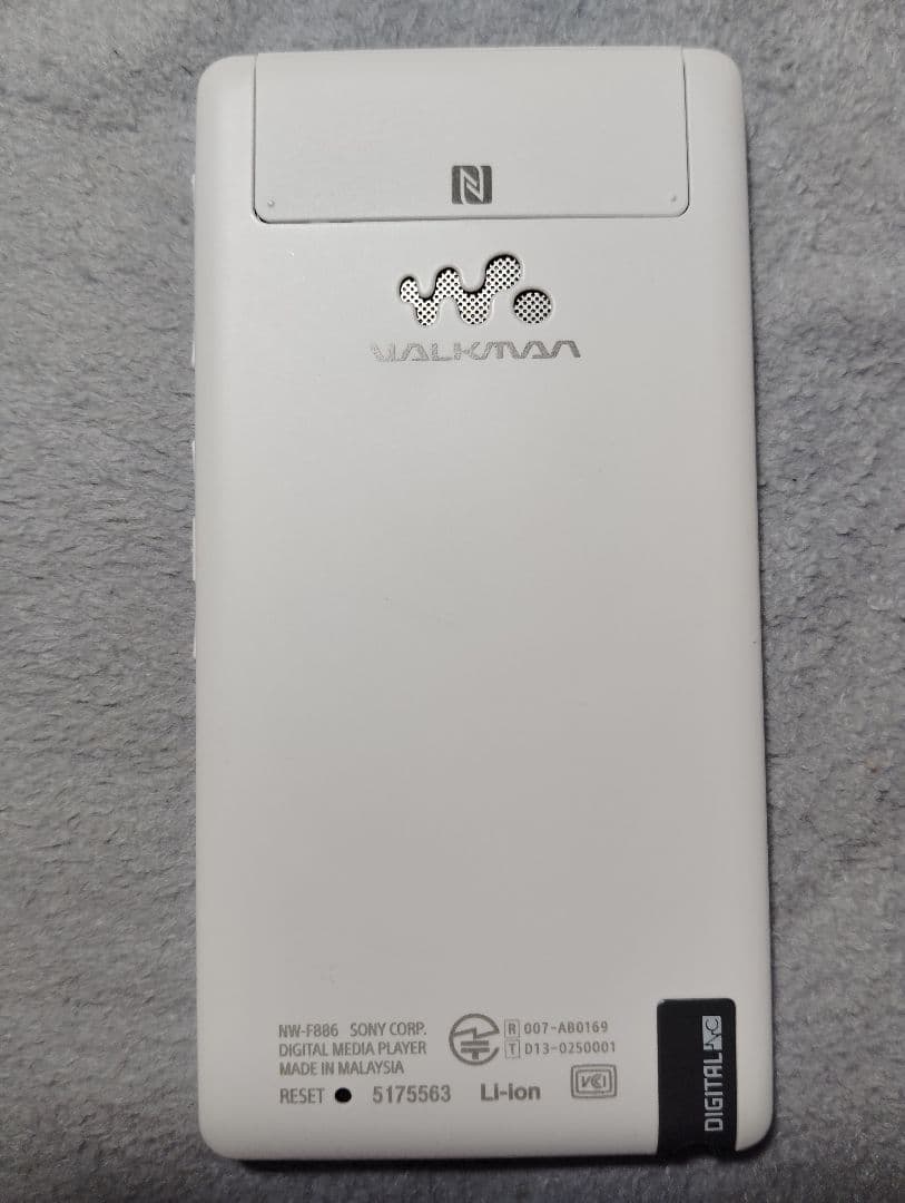 SONY ウォークマン　NW-F886 32GB ホワイト
