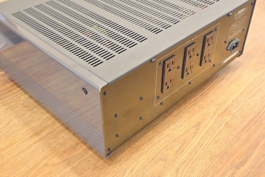 クリーン電源 Accuphase PS-510