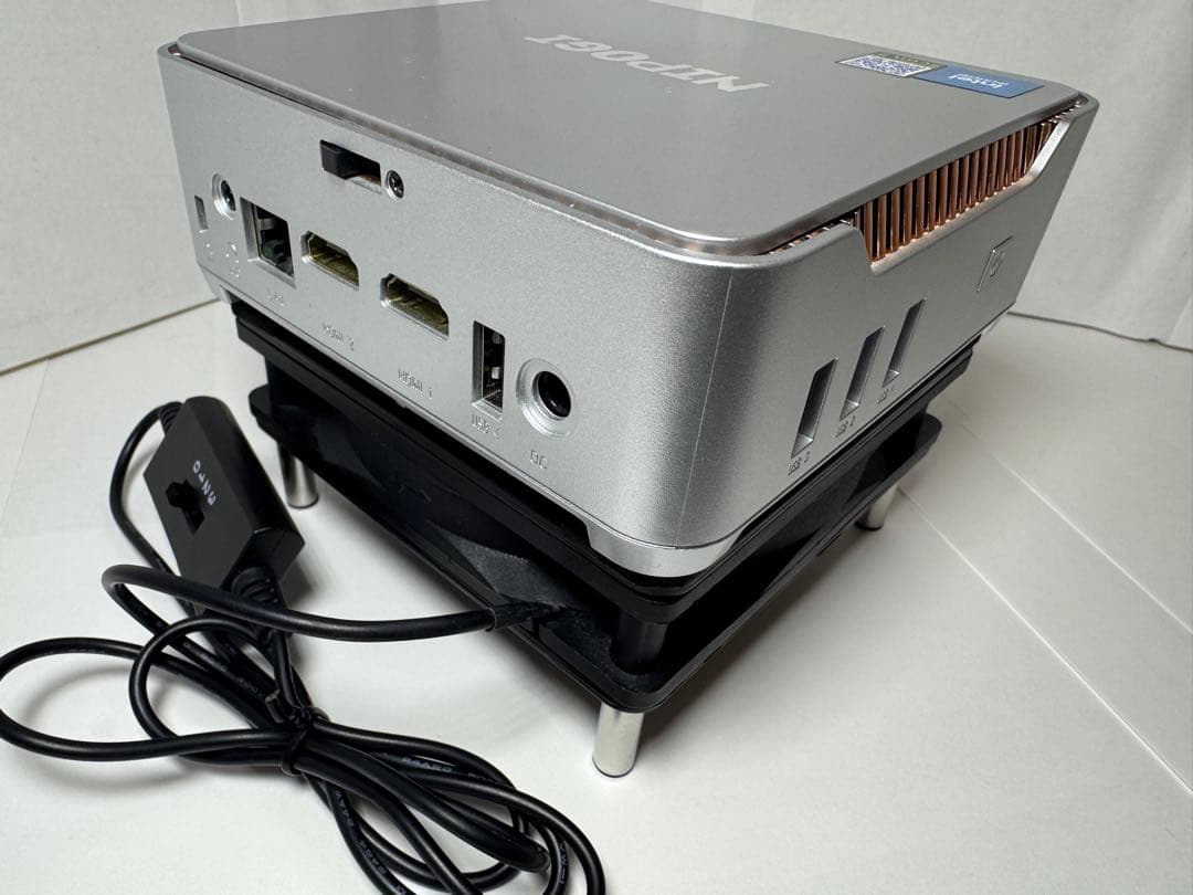 【中古】ミニPC Windows11搭載、キーボード、マウス付き