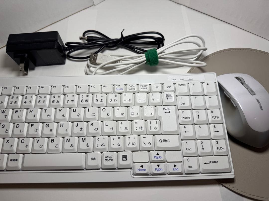 【中古】ミニPC Windows11搭載、キーボード、マウス付き