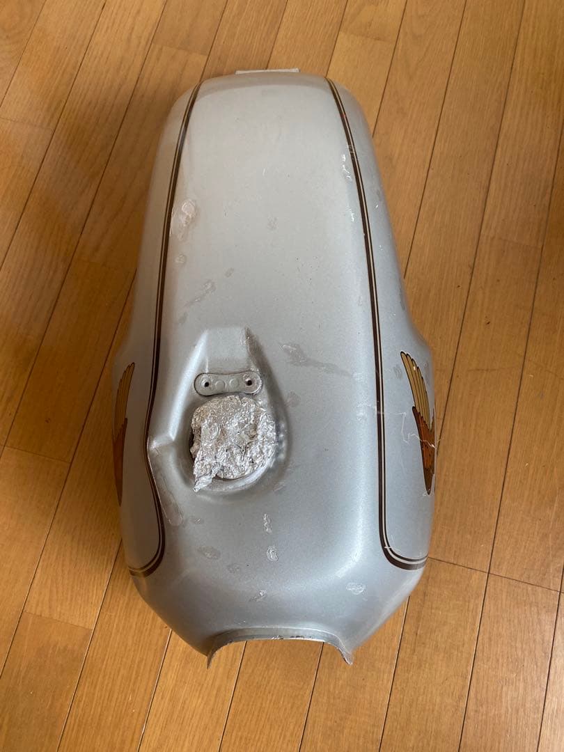 HONDA シルバータンク 翼のロゴ付き GB250