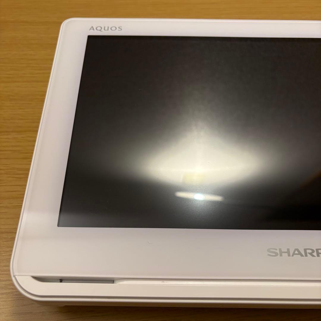 【良品】シャープ ポータブル液晶テレビ AQUOS ホワイト 2T-C12AF