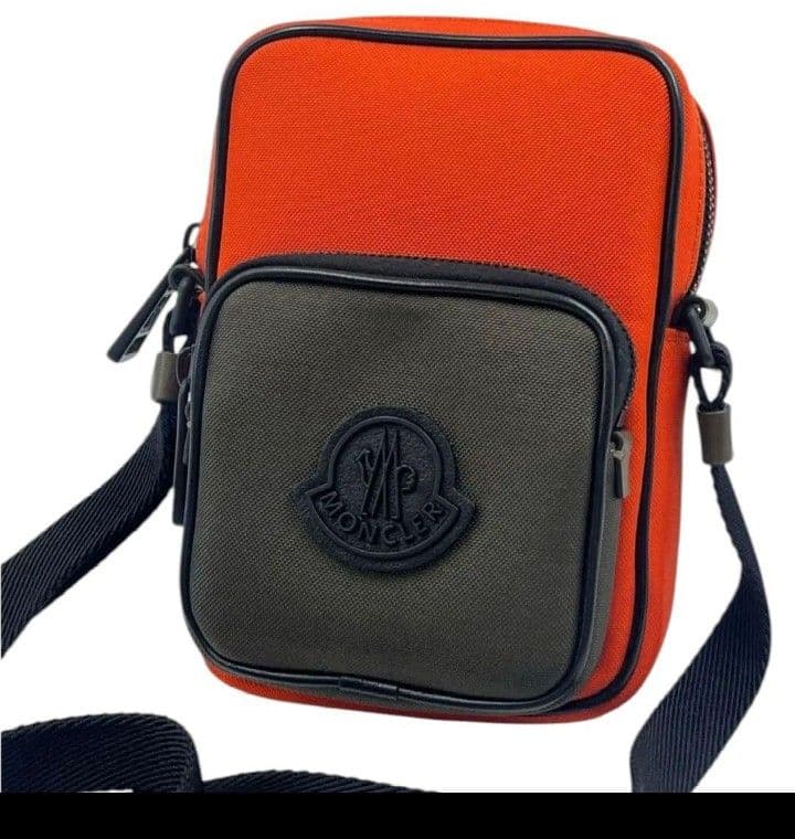 【新品未使用】 MONCLER YEHOR ショルダーバッグ オレンジ