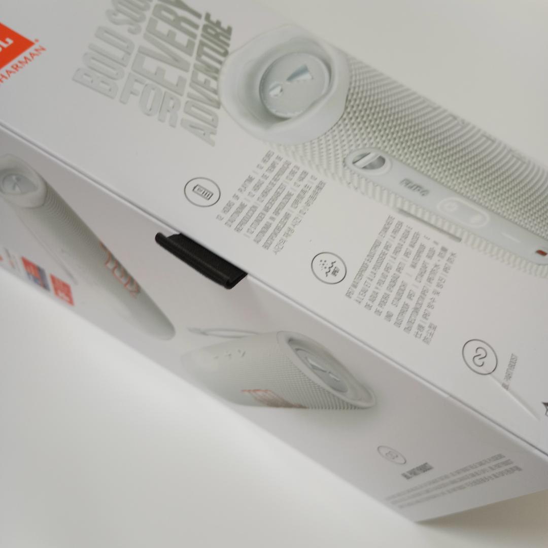 JBL FLIP 6 ホワイト ブルートゥーススピーカー 未開封品