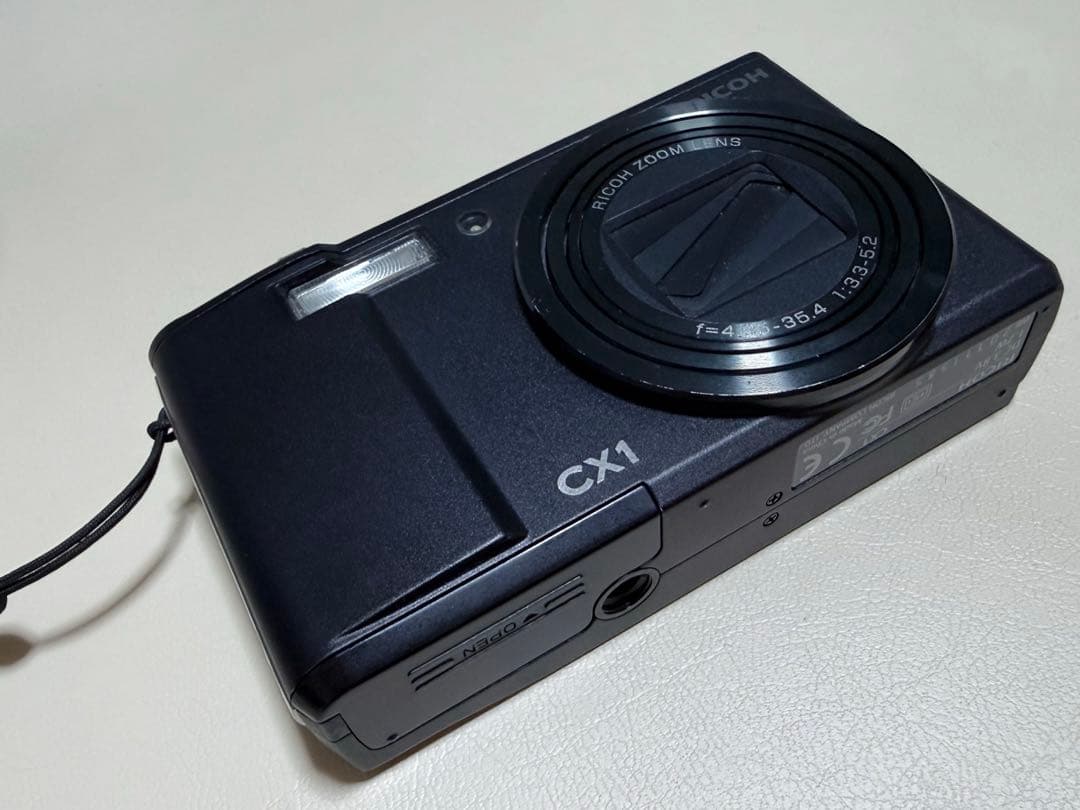 RICOH CX1 コンパクトデジタルカメラ　デジカメ