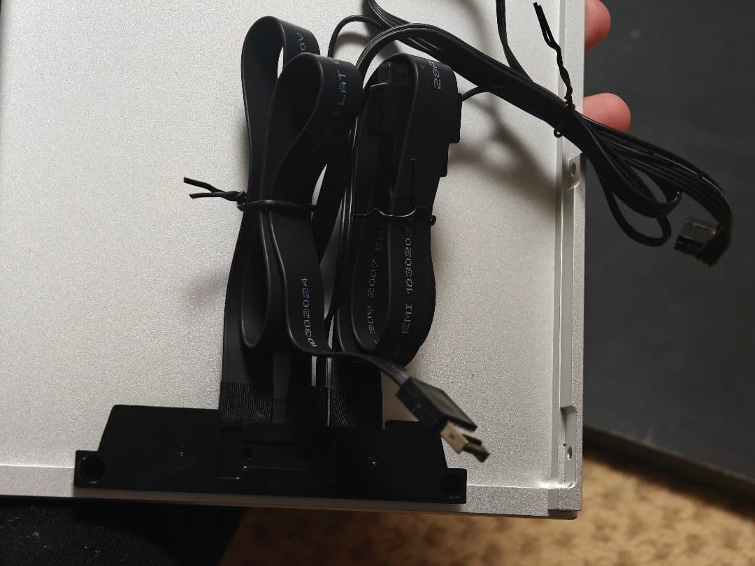 Ncase M2 Round シルバー