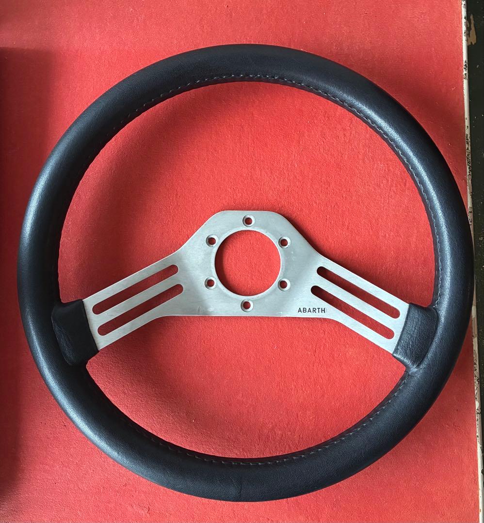 アバルト　ステアリング　φ350