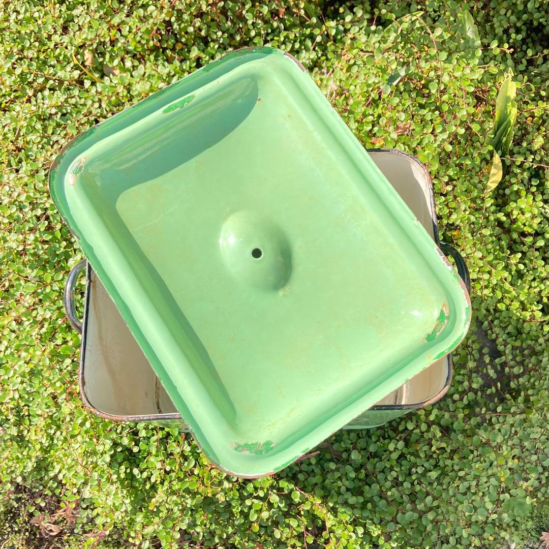 希少✧イギリスアンティーク　かわいいミントグリーンBREADホウロウ缶˚✧₊⁎✧