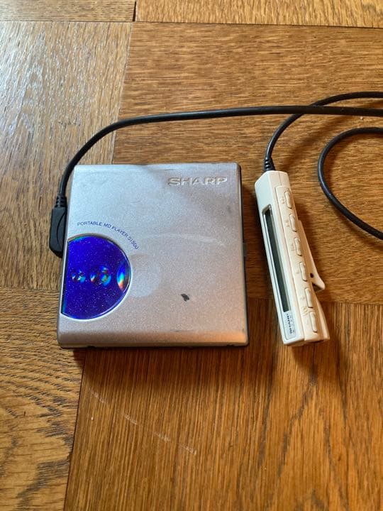 MDプレイヤー　シャープ製　おまけで8枚のディスク付き