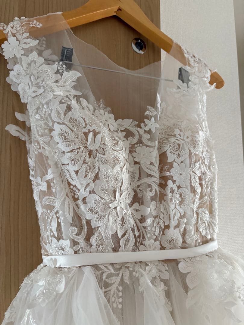 アーバンブランシュ　ウェディングドレス　WD64