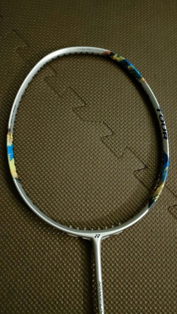 ヨネックス　ナノフレア700ツアー