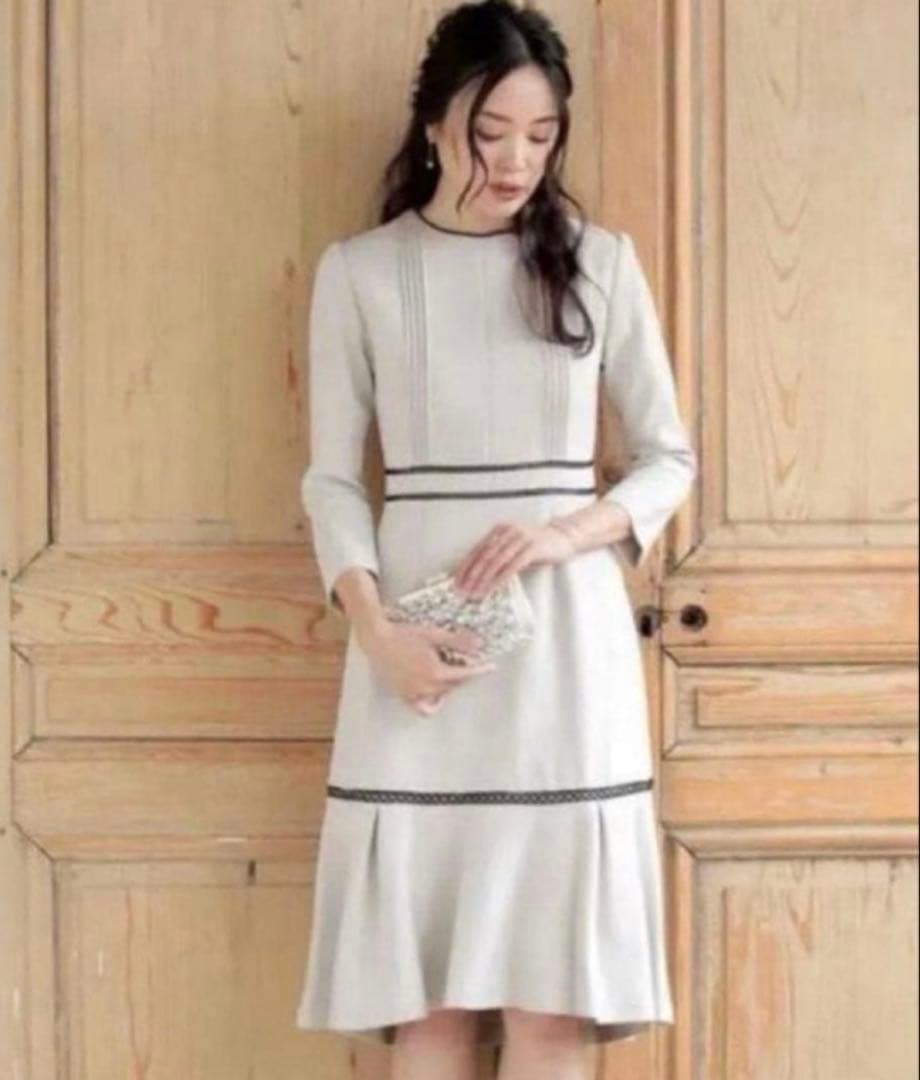 美品　CELFORD セルフォード　レース切替ワンピース　石原さとみさん着用