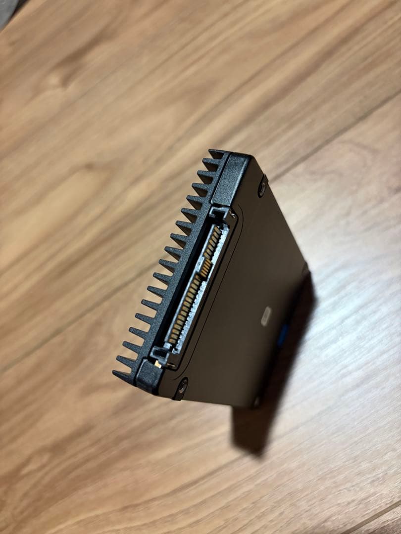 内蔵型SSD Micron 7500 Max - SSD - 3.2 Tb U.3 Pcie