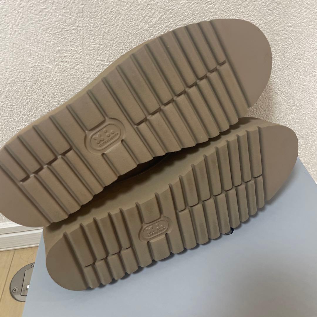 R*n様 大特価　CAMINAND(カミナンド)のベージュのスエードビットローフ