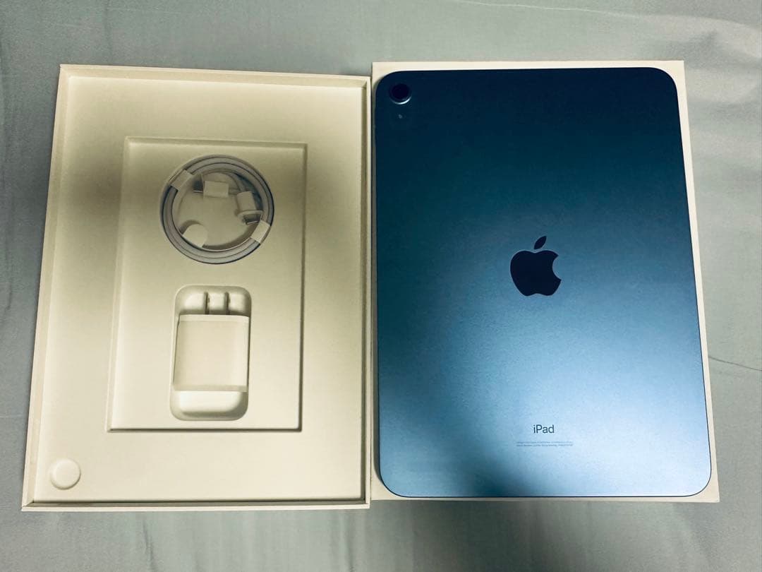 専用出品　Apple Pad本体　第10世代　64GB ブルー　箱付き