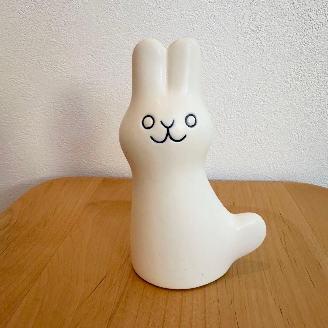 鹿児島睦 En Liten Van（小さな友達)うさぎ　White IDEE