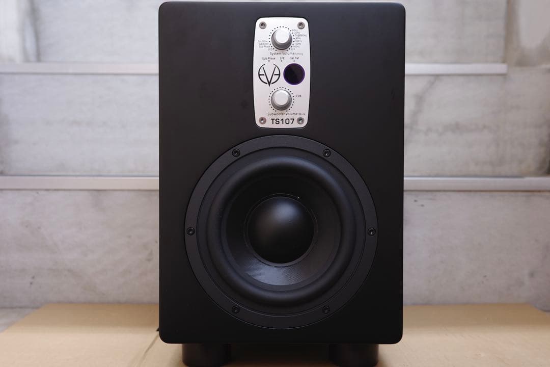 EVE AUDIO - TS107 アクティブサブウーファー
