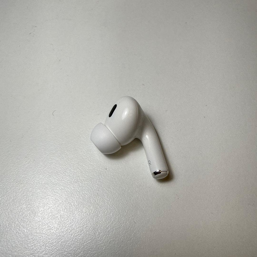 Airpods pro第二世代　右耳　typeC充電
