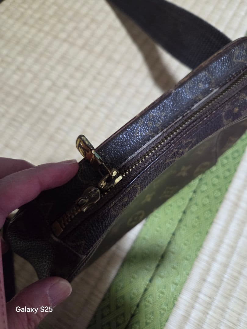Louis Vuitton ボディバッグ モノグラム