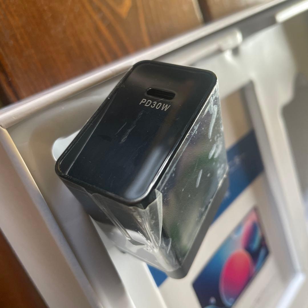 美品4k 15.6インチ　IPS液晶ディスプレイ・モニター本体 元箱他付属品あり