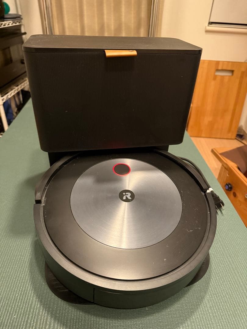 週末お値引き！iRobot Roomba j7+ 本体