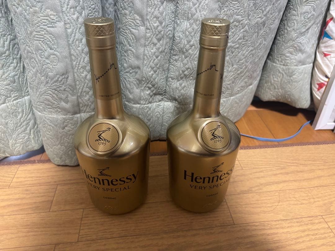 Hennessy VS ゴールドボトル リミテッドエディション 2本 ヘネシー