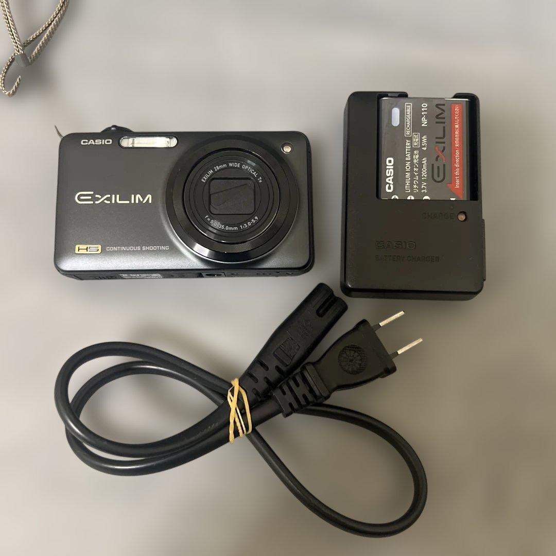 デジタルカメラ CASIO EXILIM EX-ZR10